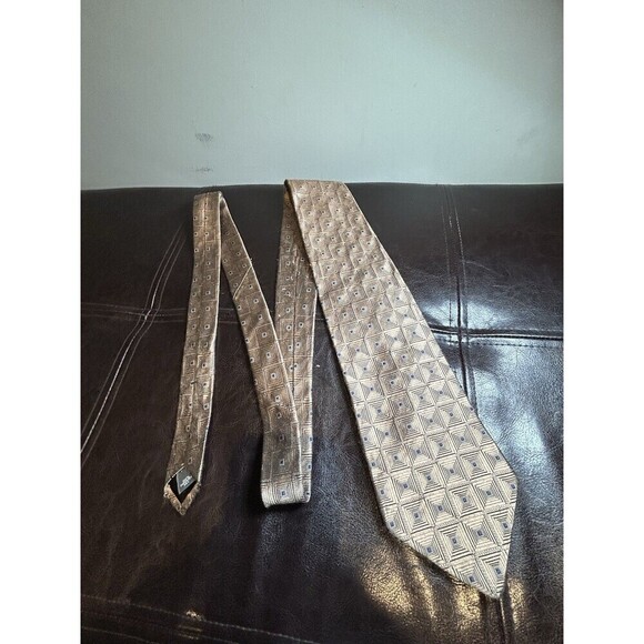 Bugatti Other - VILLA BUGATTI Men's Tie Gold and Blue Geographic Pattern 100% Silk